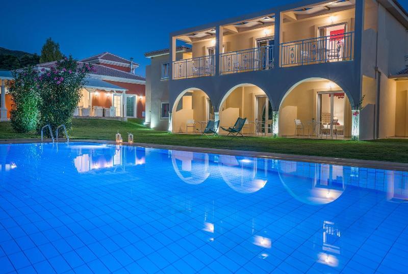 Aeolos Boutique Hotel & Suites Kalamákion Exterior foto